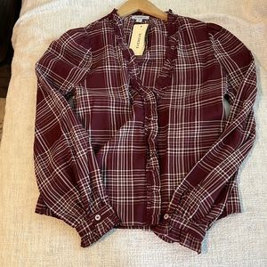 Evereve blouse. Peasant style with pin tuck shoulders.